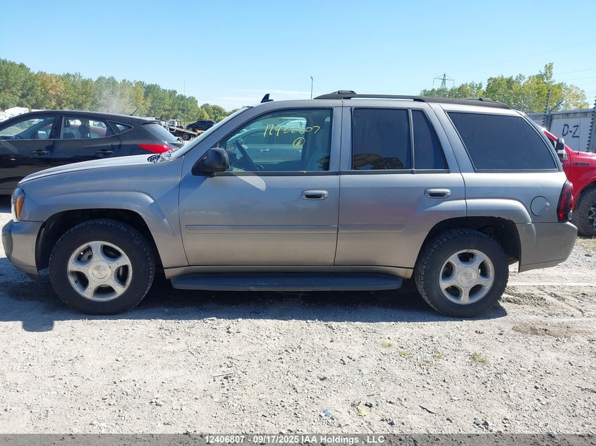 1GNDT13S562146846 2006 CHEVROLET TRAILBLAZER photo no. 14