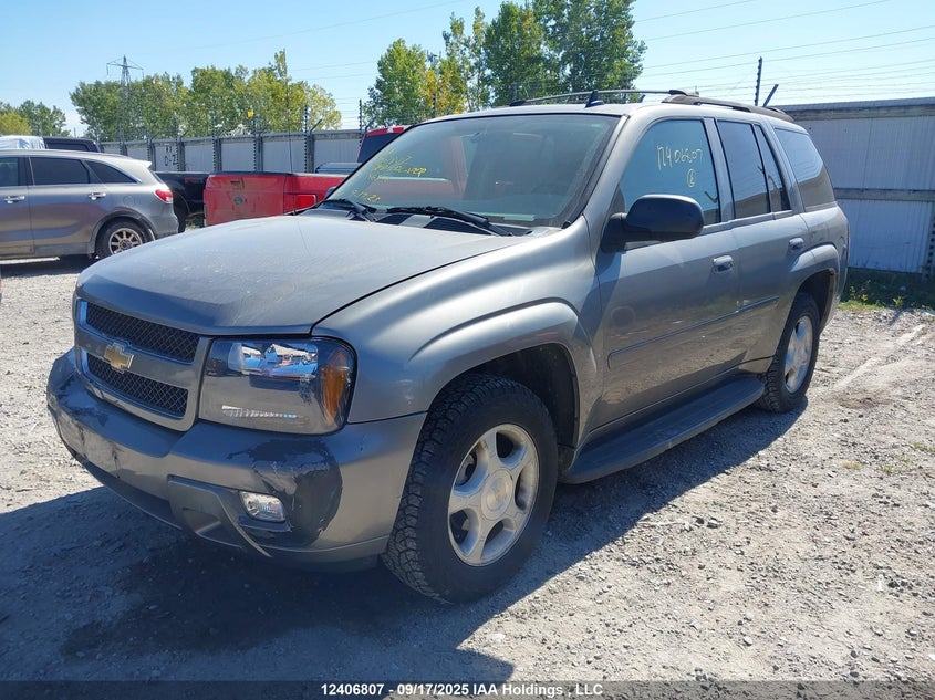 1GNDT13S562146846 2006 CHEVROLET TRAILBLAZER photo no. 2