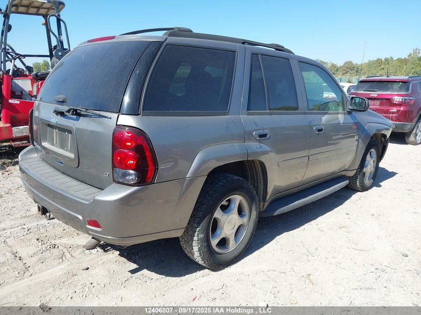 1GNDT13S562146846 2006 CHEVROLET TRAILBLAZER photo no. 4