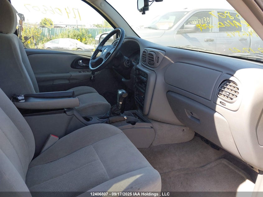 1GNDT13S562146846 2006 CHEVROLET TRAILBLAZER photo no. 5