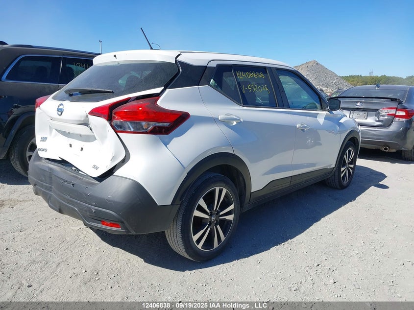 3N1CP5CU4KL552078 2019 NISSAN KICKS photo no. 4