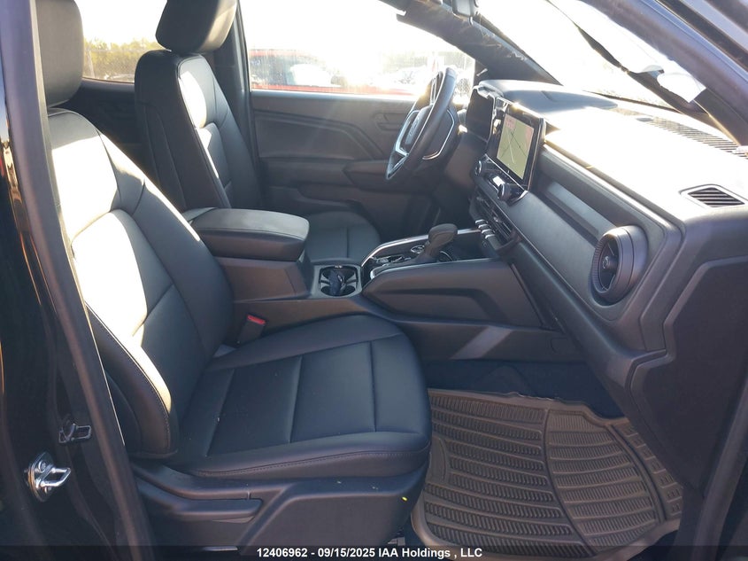 1GCPTEEK1S1213520 2025 CHEVROLET COLORADO photo no. 5
