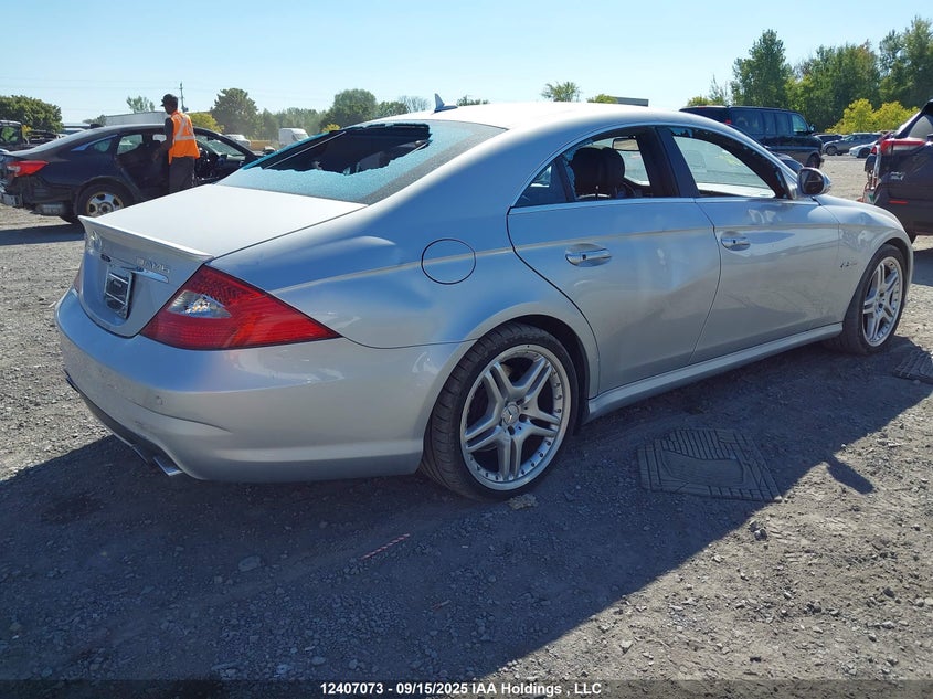 WDDDJ77X18A122193 2008 MERCEDES-BENZ CLS-KLASSE AMG photo no. 4