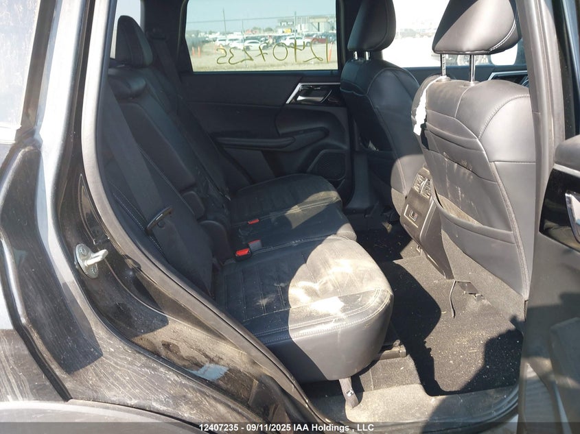 2023 Mitsubishi Outlander Awd VIN: JA4J4UA86PZ611347 Lot: 12407235