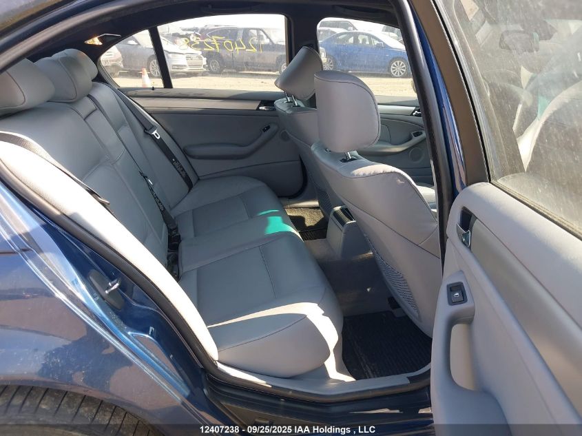 2004 BMW 330 Xi VIN: WBAEW53484PG10564 Lot: 12407238