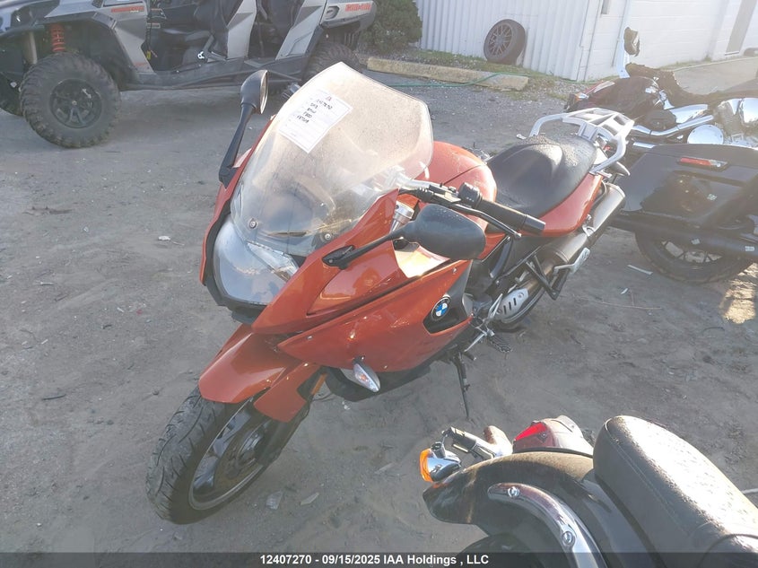 WB10B1301DZF87208 2013 BMW F 800 photo no. 2