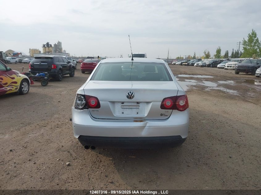 2010 Volkswagen Jetta S VIN: 3VWJX8AJ1AM051086 Lot: 12407316