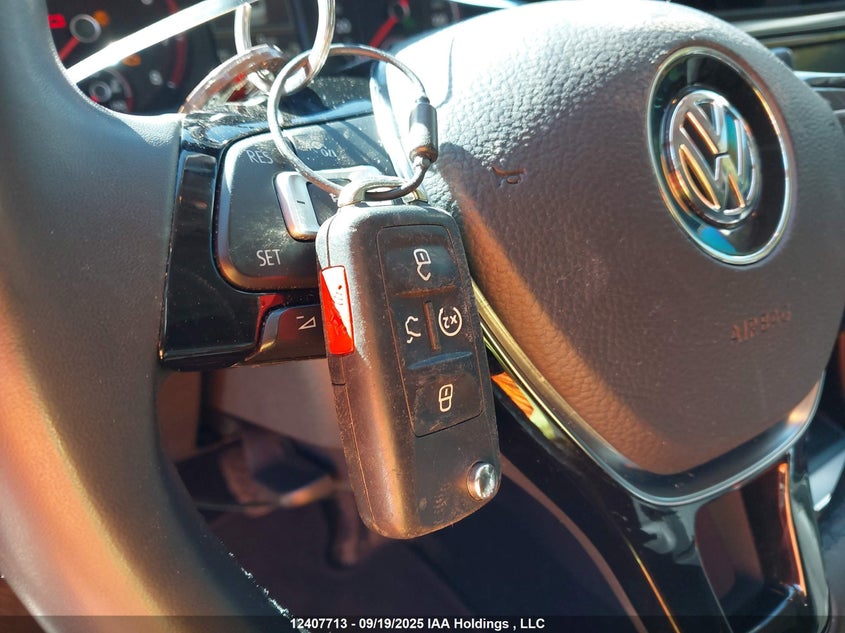 2022 VOLKSWAGEN PASSAT SEDAN 2.0L I-4 DI, DOHC, VVT, TURBO, 174HP