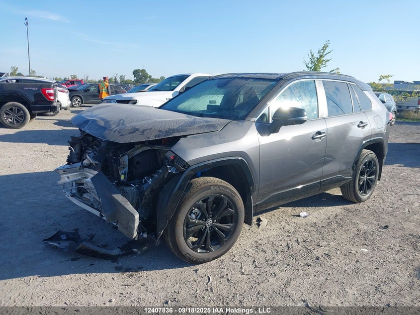 2T35WRFV9SW286358 2025 TOYOTA RAV 4 photo no. 2