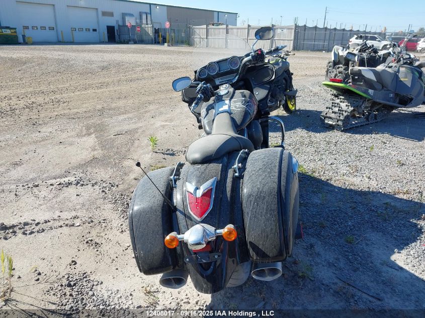 2011 Kawasaki Vn1700 J VIN: JKBVNRJ15BA000114 Lot: 12408017