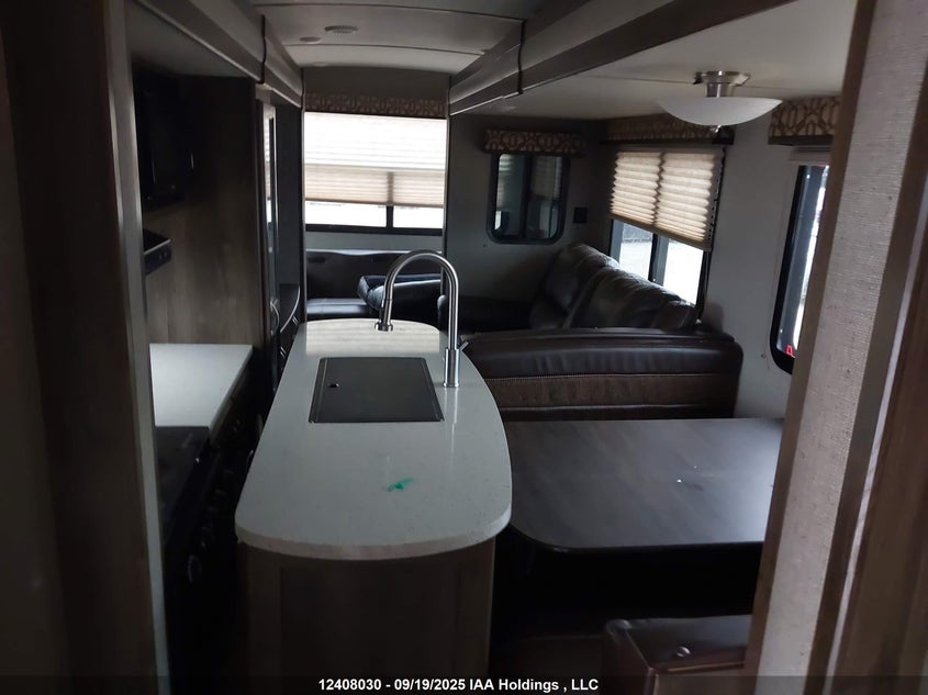 4YDT30R29JD435986 2018   photo no. 8