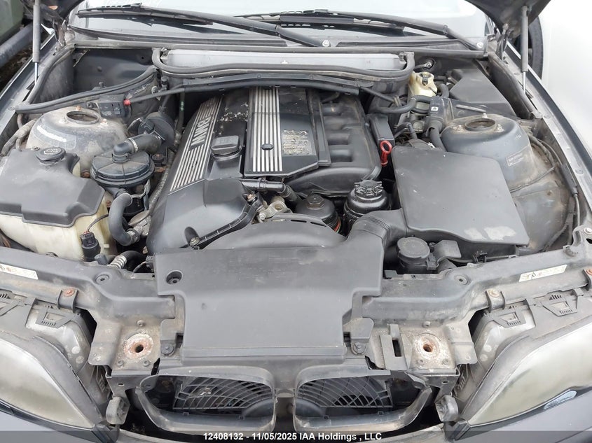 WBAEV33404KR35002 2004 BMW 3ER photo no. 10