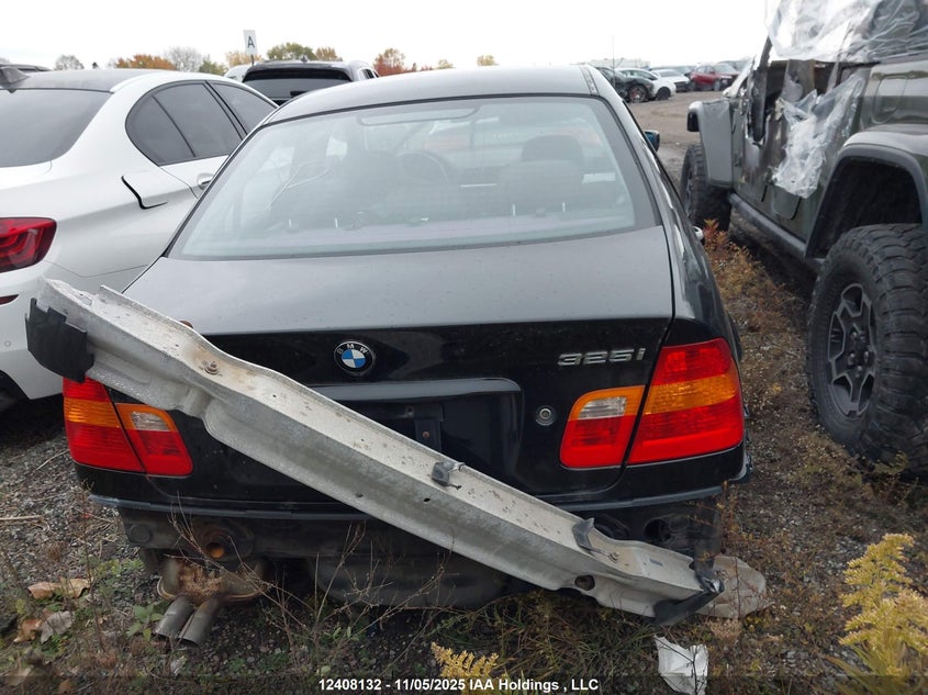 WBAEV33404KR35002 2004 BMW 3ER photo no. 16