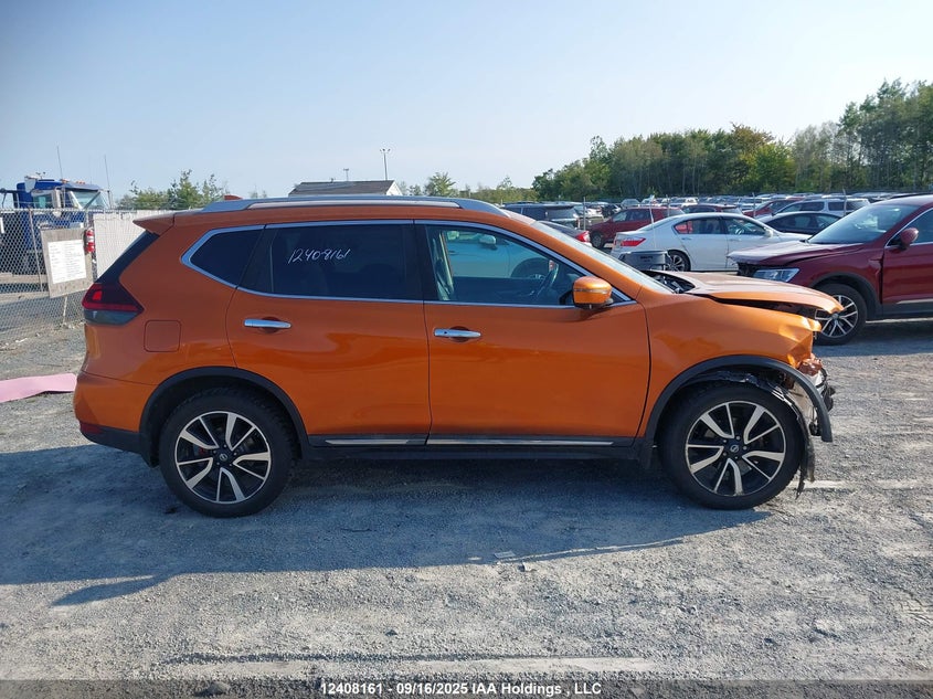 5N1AT2MV9HC863964 2017 NISSAN ROGUE photo no. 14
