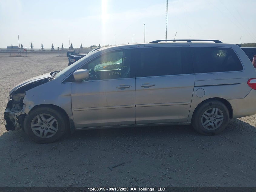 5FNRL38695B510137 2005 HONDA ODYSSEY photo no. 14