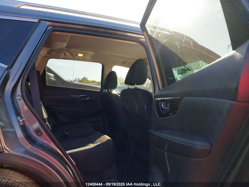 2017 Nissan Rogue S/Sl Platinum/Sv VIN: 5N1AT2MV2HC850263 Lot: 12408444