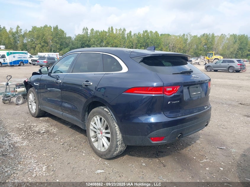 SADCK2FXXJA289654 2018 JAGUAR F-PACE photo no. 3