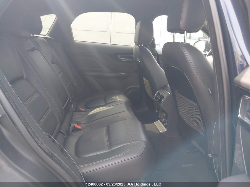 SADCK2FXXJA289654 2018 JAGUAR F-PACE photo no. 8