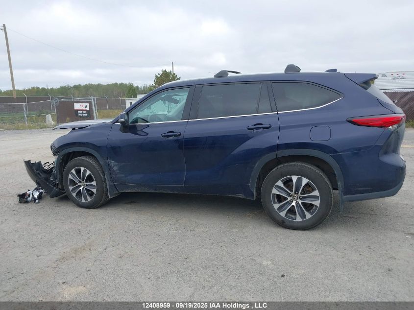 2022 Toyota Highlander Xle VIN: 5TDGZRBHXNS571740 Lot: 12408959