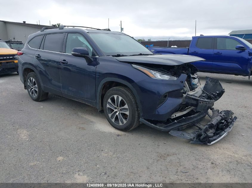 2022 Toyota Highlander Xle VIN: 5TDGZRBHXNS571740 Lot: 12408959