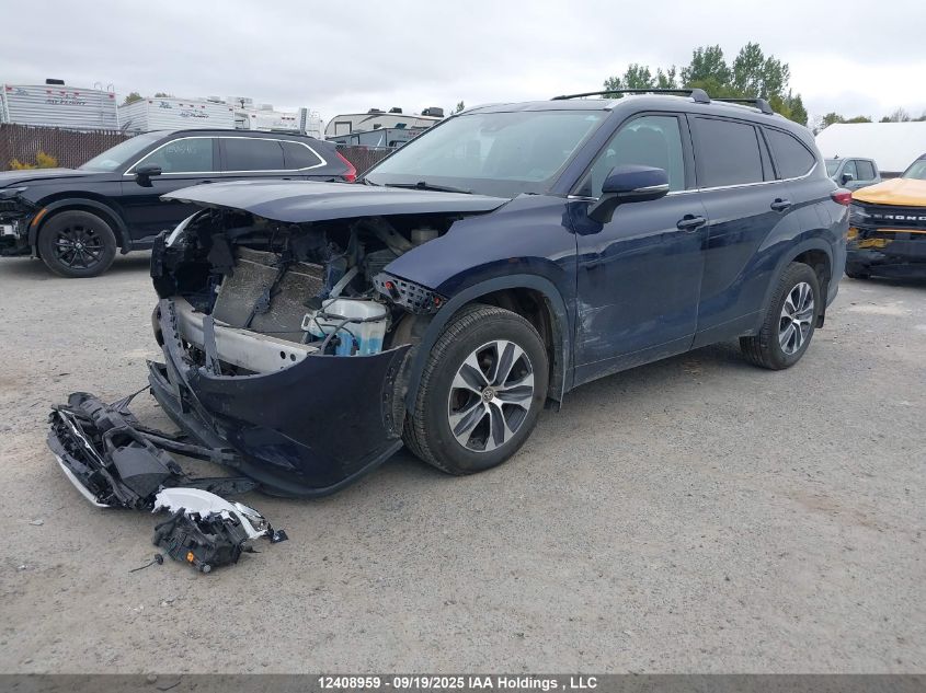 2022 Toyota Highlander Xle VIN: 5TDGZRBHXNS571740 Lot: 12408959