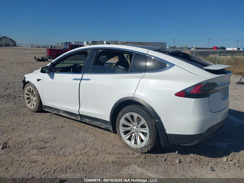 5YJXCBE26MF322578 2021 TESLA MODEL X photo no. 3