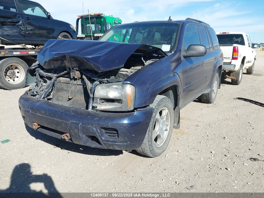 1GNDT13S372125303 2007 CHEVROLET TRAILBLAZER photo no. 2