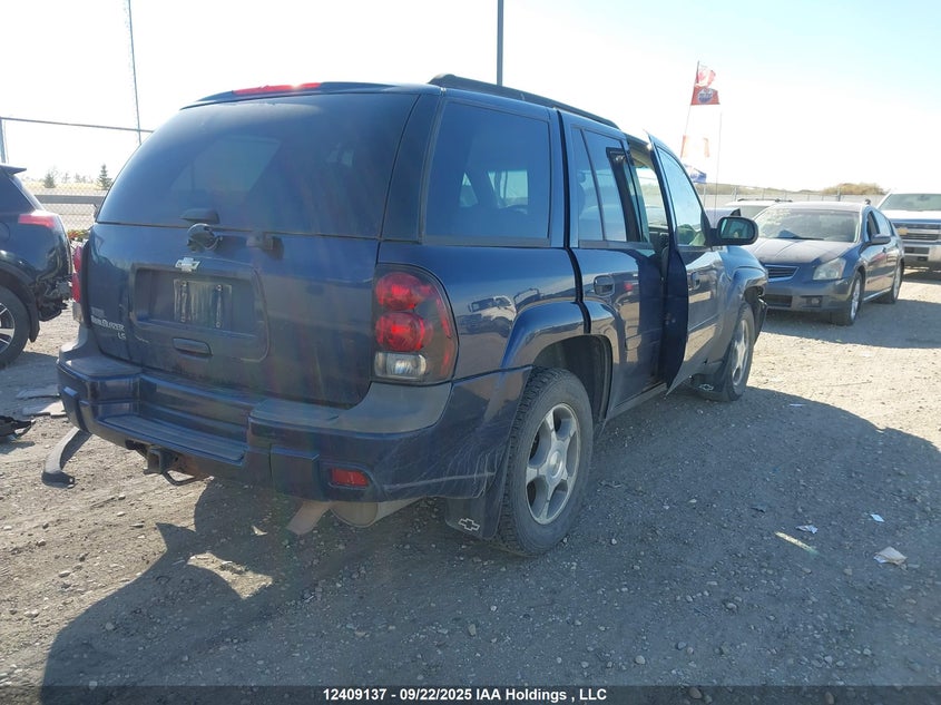 1GNDT13S372125303 2007 CHEVROLET TRAILBLAZER photo no. 4