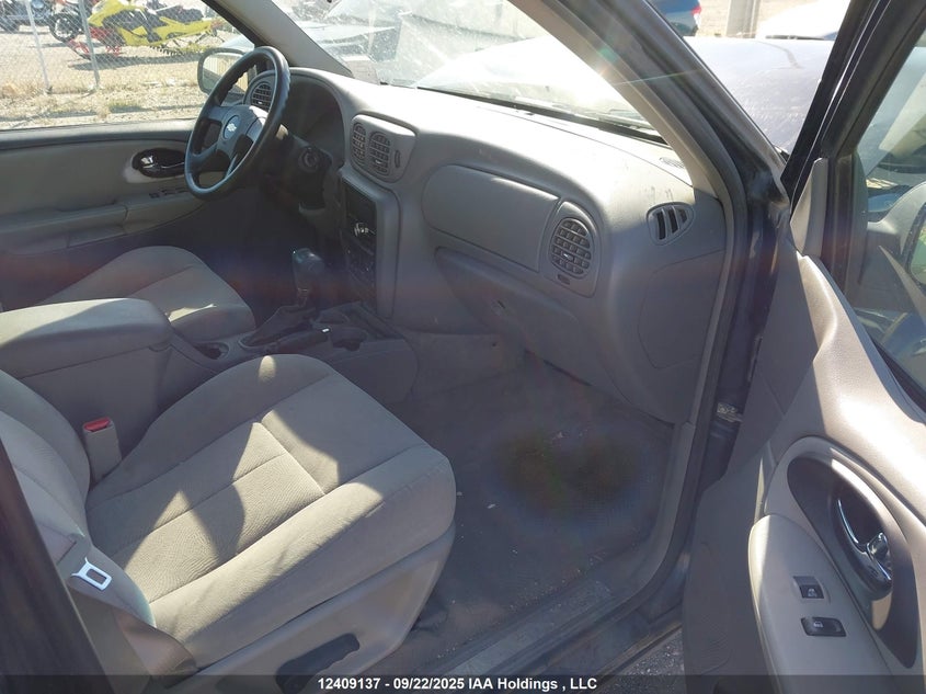 1GNDT13S372125303 2007 CHEVROLET TRAILBLAZER photo no. 5