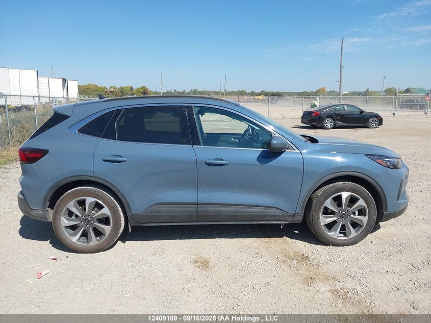 1FMCU9JA1SUA61586 2025 FORD ESCAPE photo no. 13