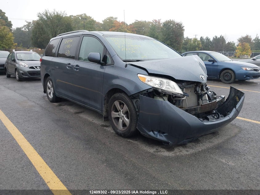 5TDKK3DC6DS340104 2013 Toyota Sienna Le V6 auction photo 1