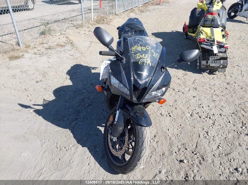 JH2PC40579K200150 2009 HONDA CBR photo no. 5