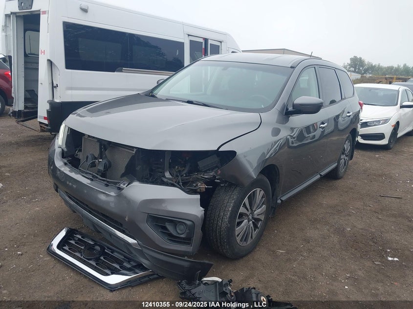 5N1DR2MM1JC616088 2018 NISSAN PATHFINDER photo no. 2