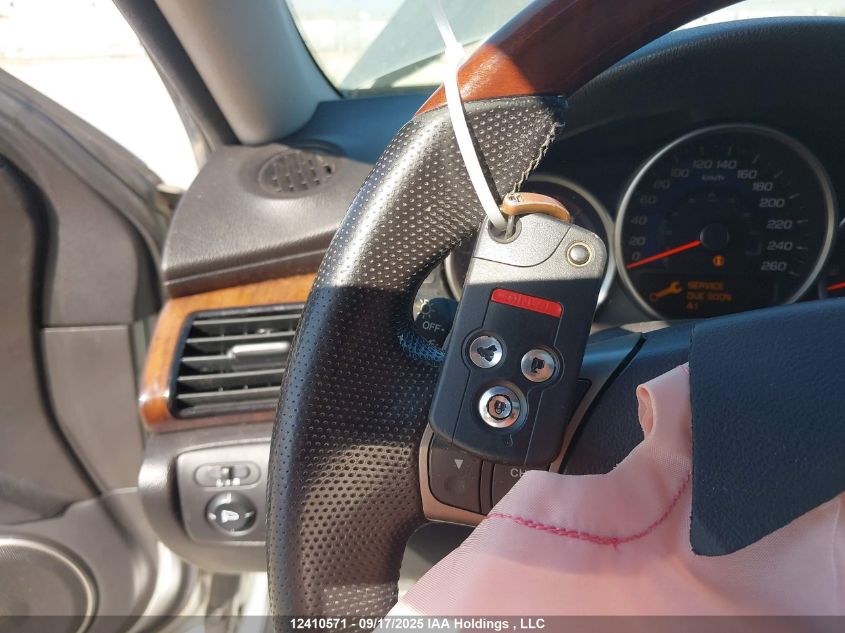 2010 Acura Rl VIN: JH4KB2F32AC800040 Lot: 12410571