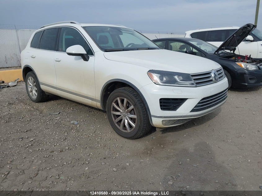 WVGEF9BP3GD011642 2016 Volkswagen Touareg 3.6L Comfortline/3.6L Execline/3.6L Highline/3.6L Sportline auction photo 1