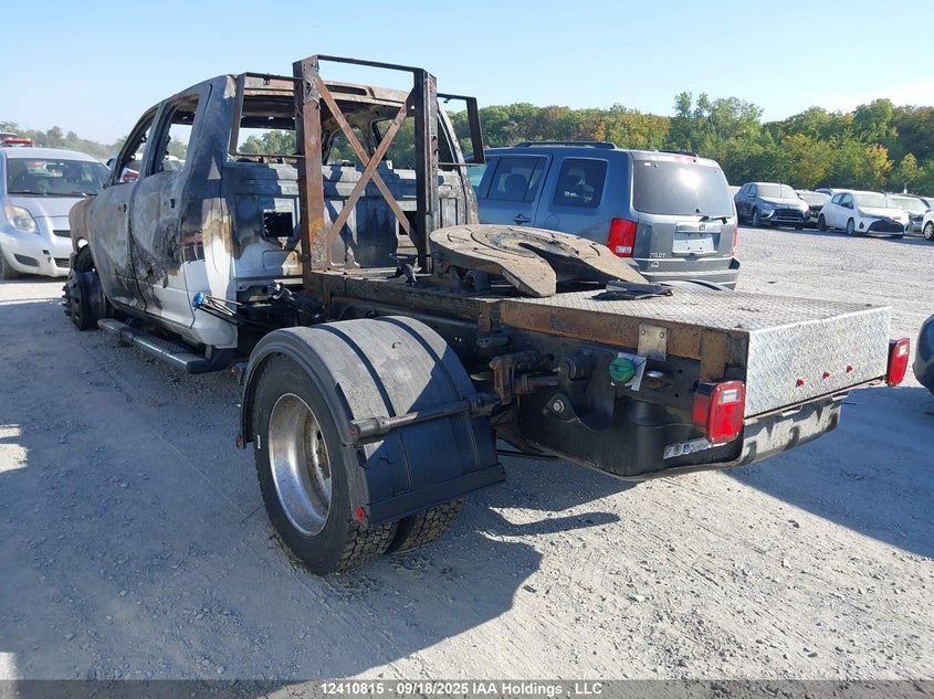 3C7WRNELXLG164052 2020 RAM 5500 photo no. 3