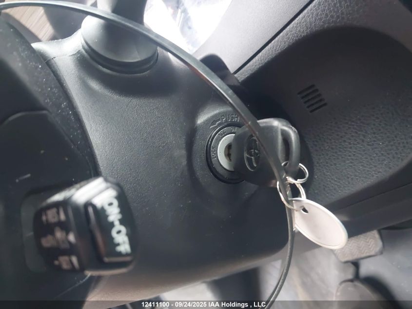 2018 Toyota Corolla Le VIN: 2T1BURHEXJC085048 Lot: 12411100