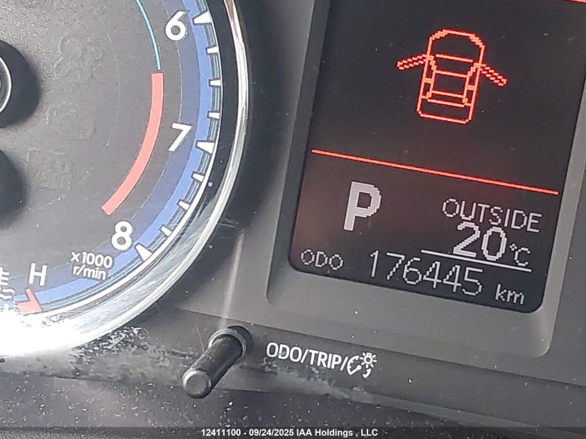 2018 Toyota Corolla Le VIN: 2T1BURHEXJC085048 Lot: 12411100