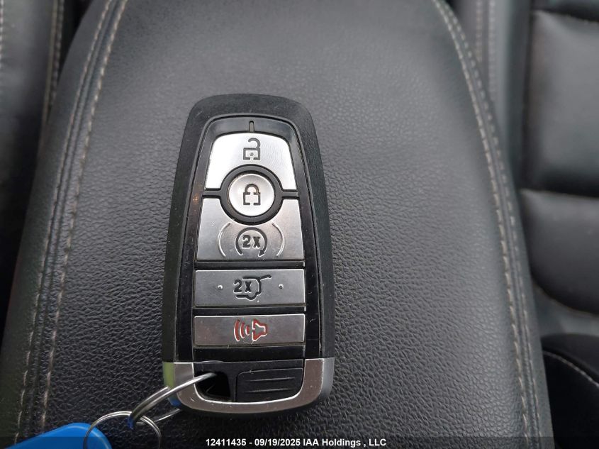 2022 Ford Escape Titanium VIN: 1FMCU9J95NUA55820 Lot: 12411435