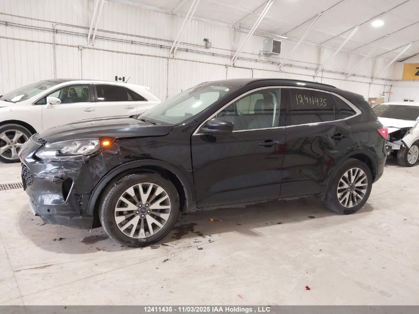 2022 Ford Escape Titanium VIN: 1FMCU9J95NUA55820 Lot: 12411435