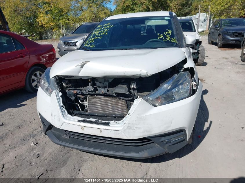 2018 Nissan Kicks S/Sr/Sv VIN: 3N1CP5CU6JL498071 Lot: 12411451