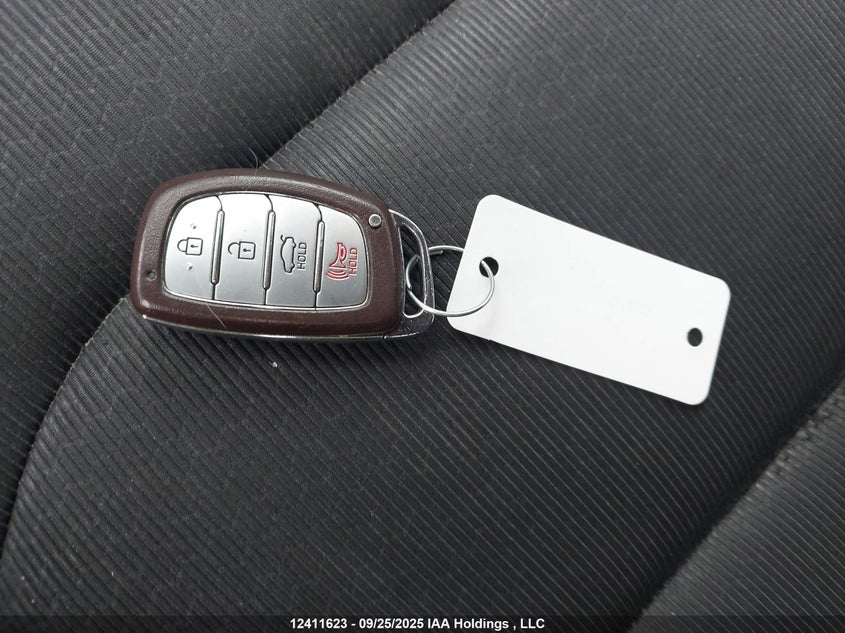 KMHD84LF5HU170145 2017 HYUNDAI ELANTRA photo no. 11