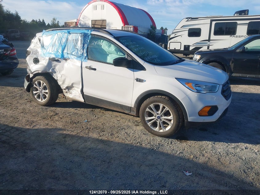1FMCU0F72HUA85428 2017 Ford Escape S auction photo 1