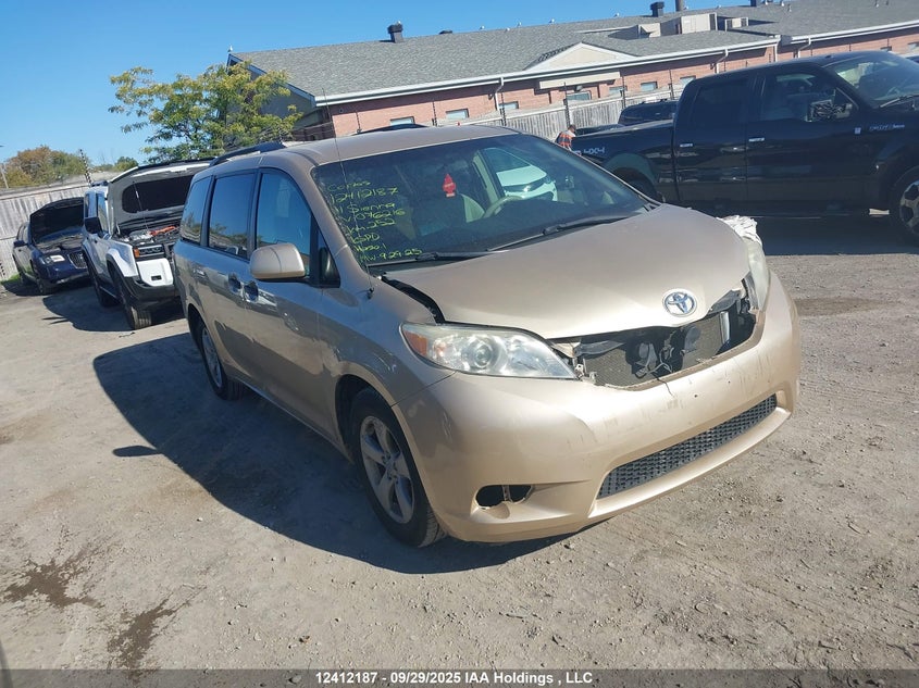 5TDZK3DC6BS076216 2011 Toyota Sienna auction photo 1