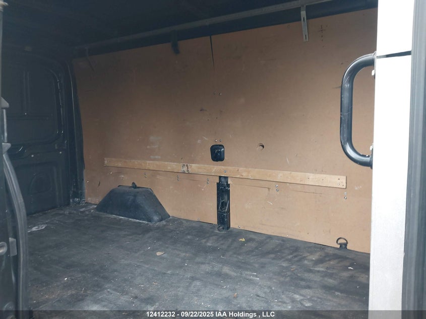 1FTYR2CG2FKA70321 2015 FORD TRANSIT photo no. 8