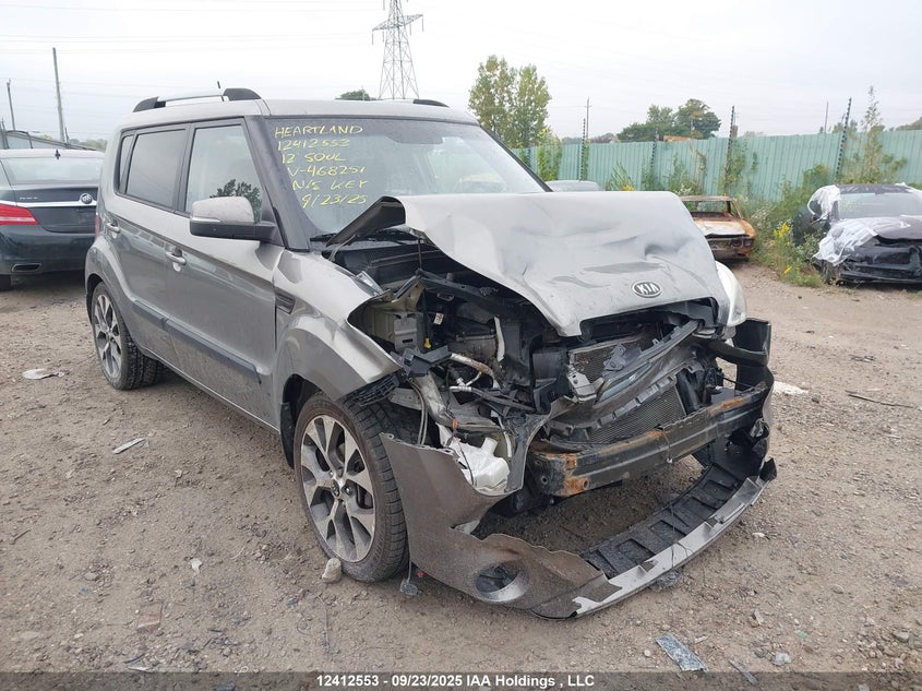 KNDJT2A69C7468251 2012 KIA SOUL photo no. 11