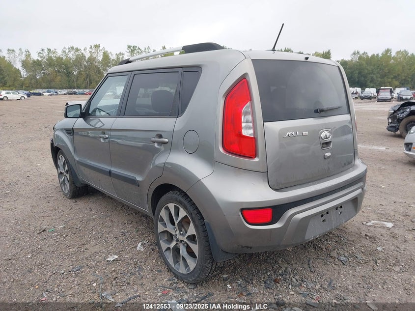KNDJT2A69C7468251 2012 KIA SOUL photo no. 3