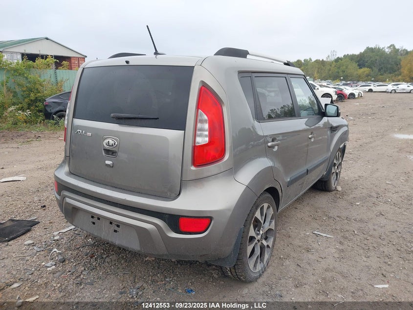 KNDJT2A69C7468251 2012 KIA SOUL photo no. 4