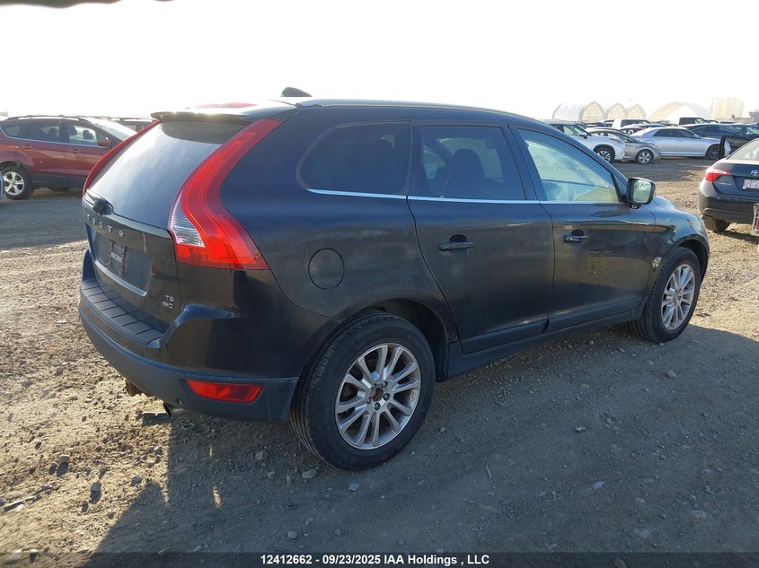 YV4992DZ2A2106423 2010 VOLVO  photo no. 4
