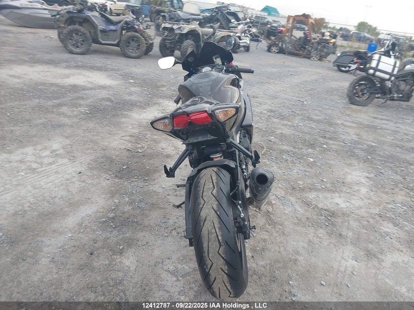 2010 Suzuki Gsx-R750 VIN: JS1GR7LA5A2100208 Lot: 12412787